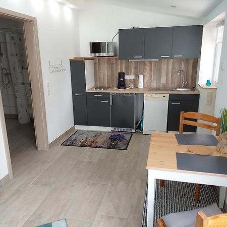 Ferienwohnungen! Kleine Bungalows Mit Terrasse! Stockhausen-Illfurth Стая снимка