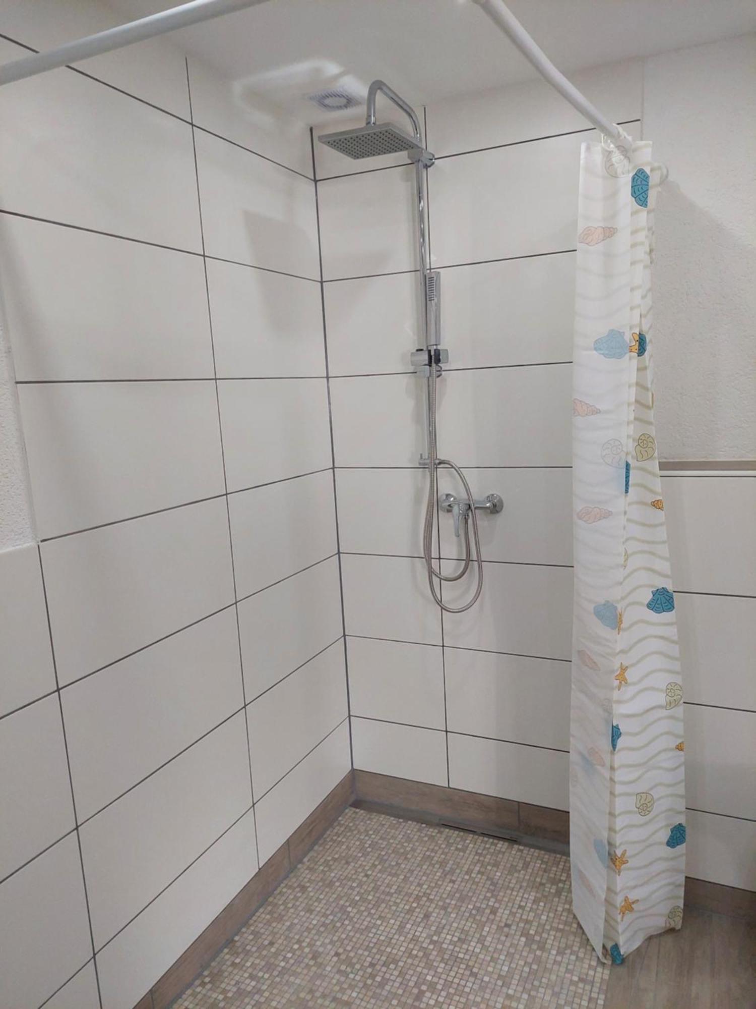 Ferienwohnungen! Kleine Bungalows Mit Terrasse! Stockhausen-Illfurth Екстериор снимка